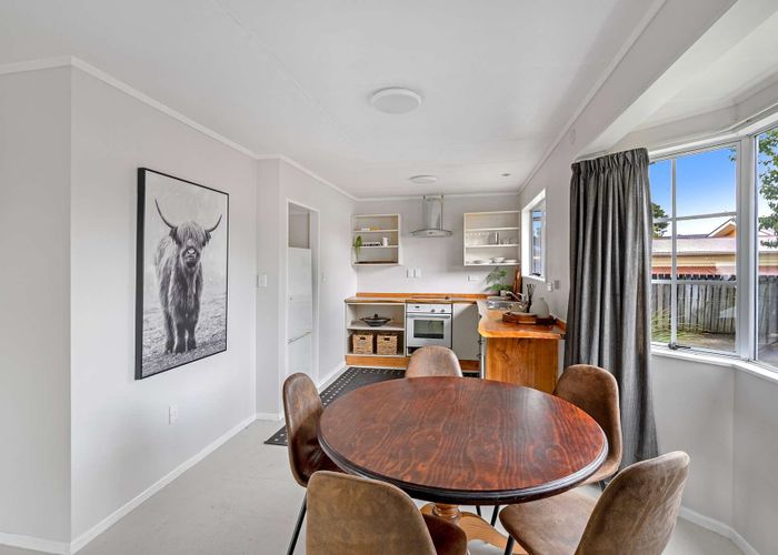  at 8 Cypress Place, Aramoho, Whanganui