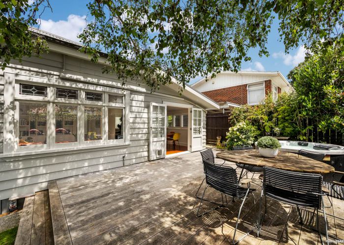  at 30 Hardington Street, Onehunga, Auckland