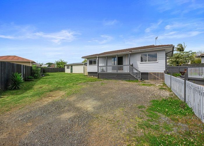  at 5 Jontue Place, Clover Park, Manukau City, Auckland