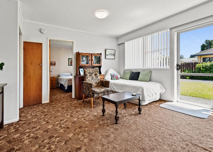  at 2/42 Halsey Road, Manurewa, Manukau City, Auckland