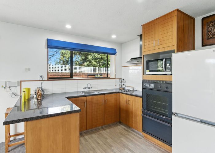  at 12A Algie Place, Avonhead, Christchurch City, Canterbury