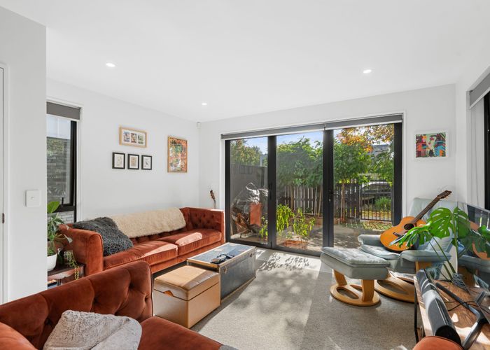  at 2/312 Worcester Street, Linwood, Christchurch City, Canterbury