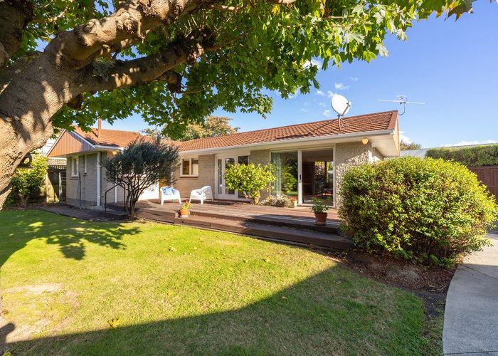  at 6 Walden Place, Bryndwr, Christchurch
