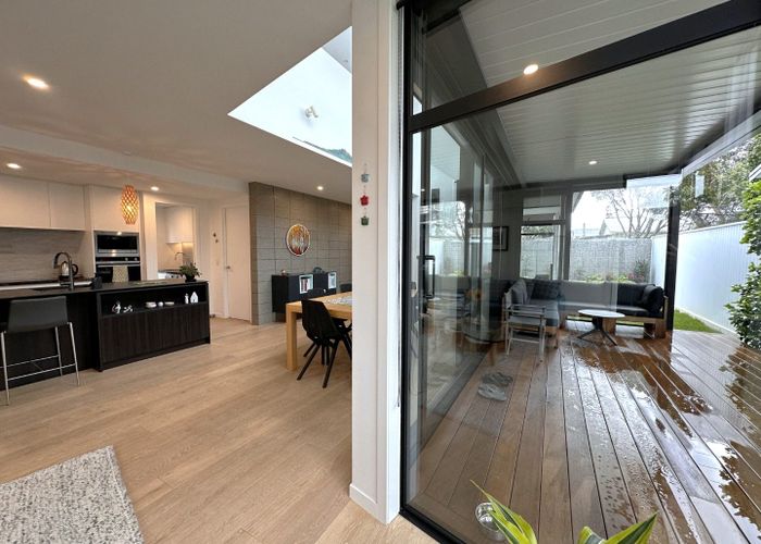  at 11 Walford, Point Chevalier, Auckland City, Auckland
