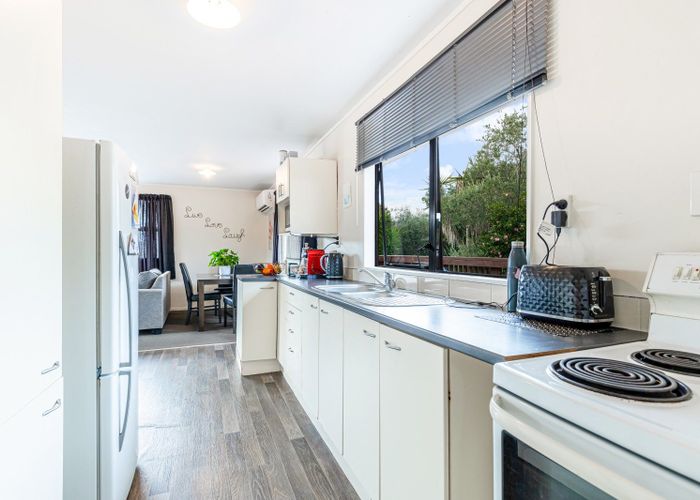 at 25 Lilburn Crescent, Massey, Auckland