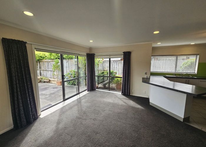  at 2/7 Edendale Road, Somerville, Manukau City, Auckland