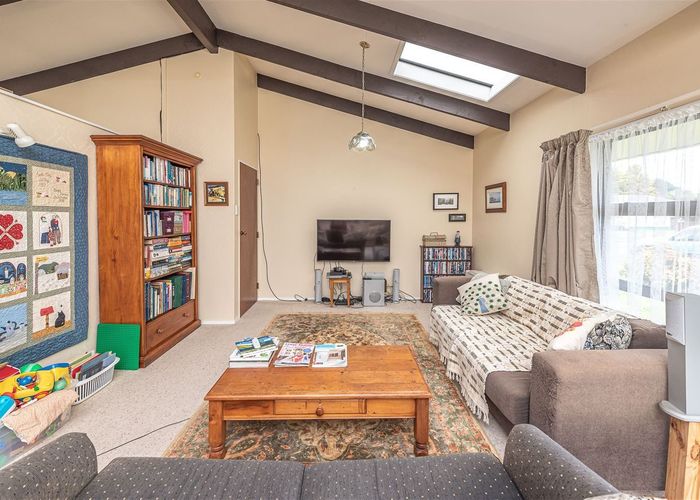  at 2 Ash Place, Aramoho, Whanganui, Manawatu / Whanganui