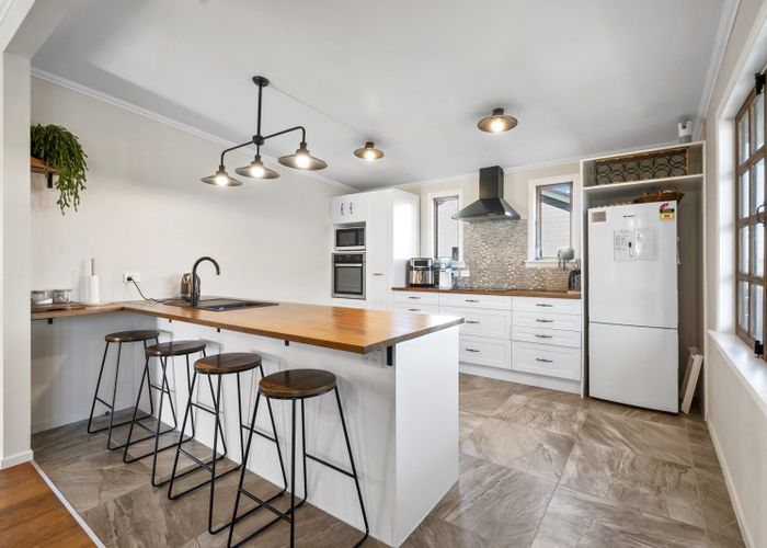  at 18 Norton Street, Foxton Beach, Foxton