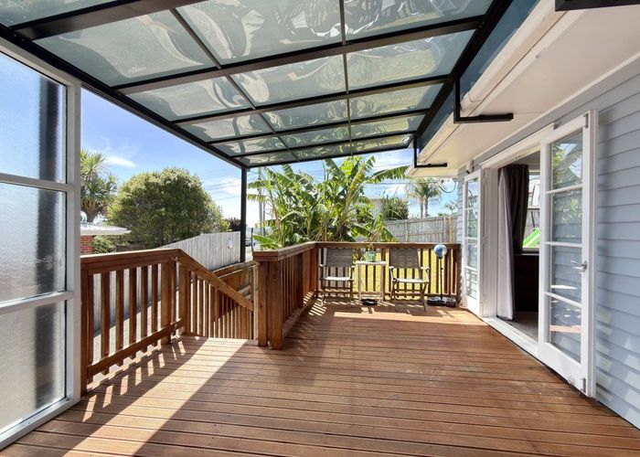  at 8 Gilliam Street, New Lynn, Waitakere City, Auckland