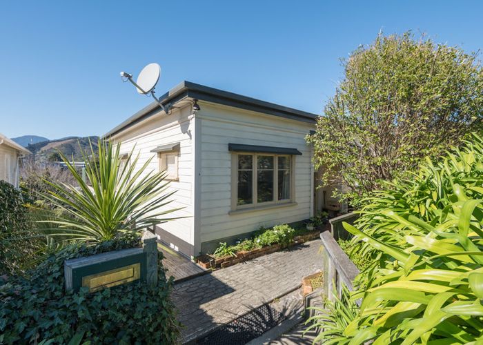  at 27 Wellington Street, Nelson South, Nelson