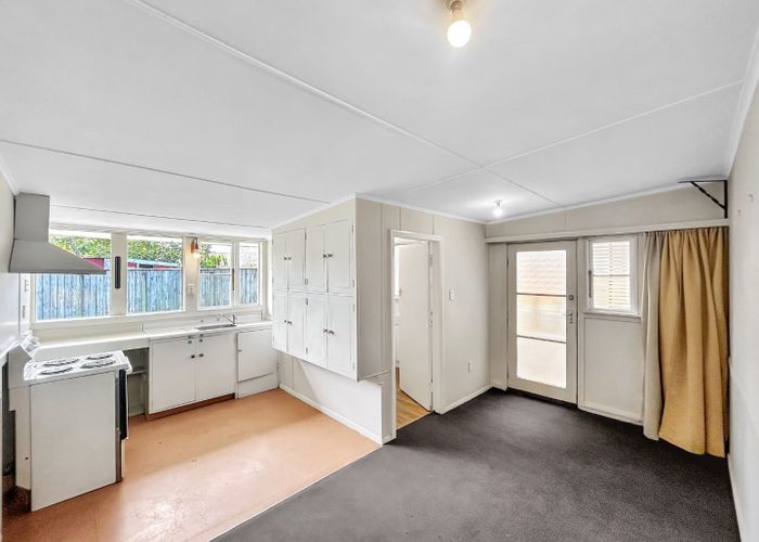  at 27a Park Road, West End, Palmerston North, Manawatu / Whanganui