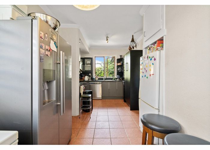  at 605 Tay Street, Hawthorndale, Invercargill