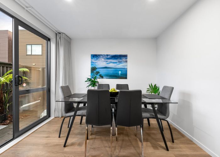  at 12 Autumn Blaze Street, Hobsonville, Waitakere City, Auckland