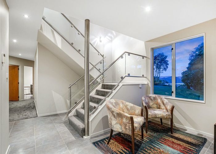  at 73 Viewmont Drive, Harbour View, Lower Hutt, Wellington