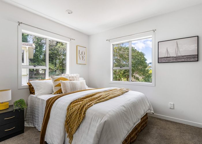  at 16 Dunraven Place, Torbay, Auckland