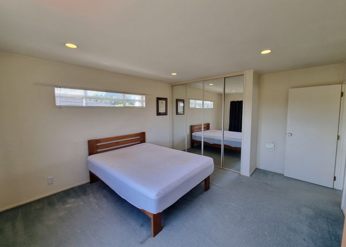  at 2/74 College Road, Northcote, Auckland