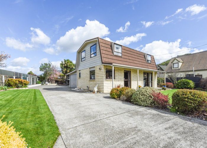  at 4 Beach Road, Waikawa, Picton