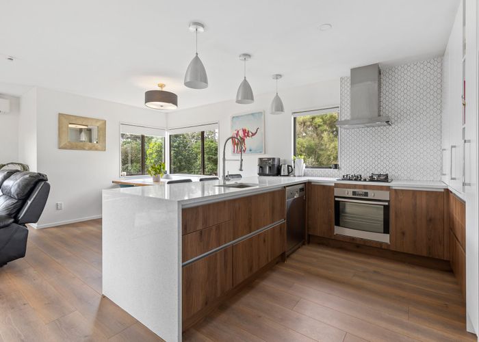  at 16 Monkton Close, Greenhithe, North Shore City, Auckland