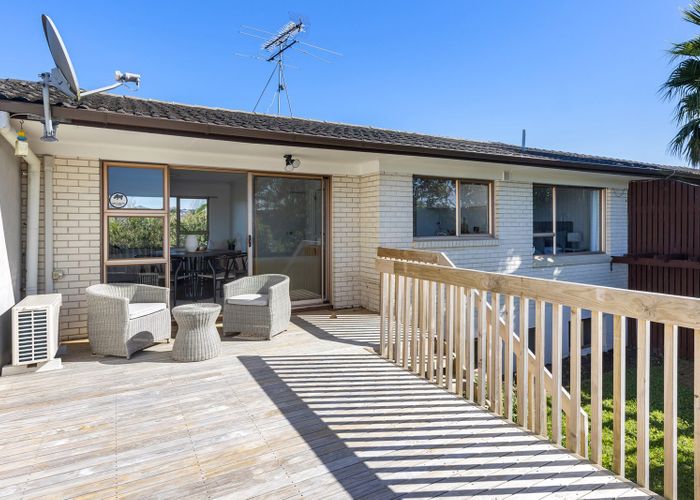  at 2/185 Upland Road, Remuera, Auckland