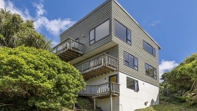  at 28 Hudson Street, Island Bay, Wellington