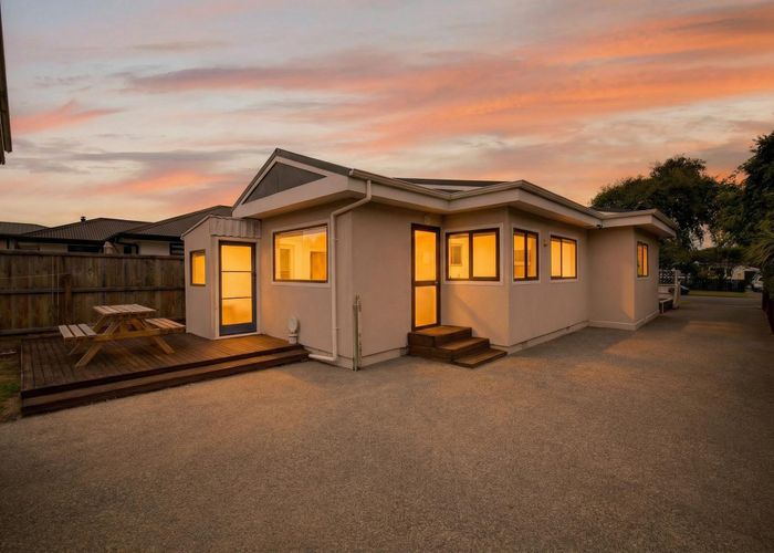  at 17 Pinewood Avenue, North New Brighton, Christchurch City, Canterbury