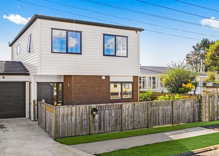  at 2D Oxford Road, Manurewa, Manukau City, Auckland