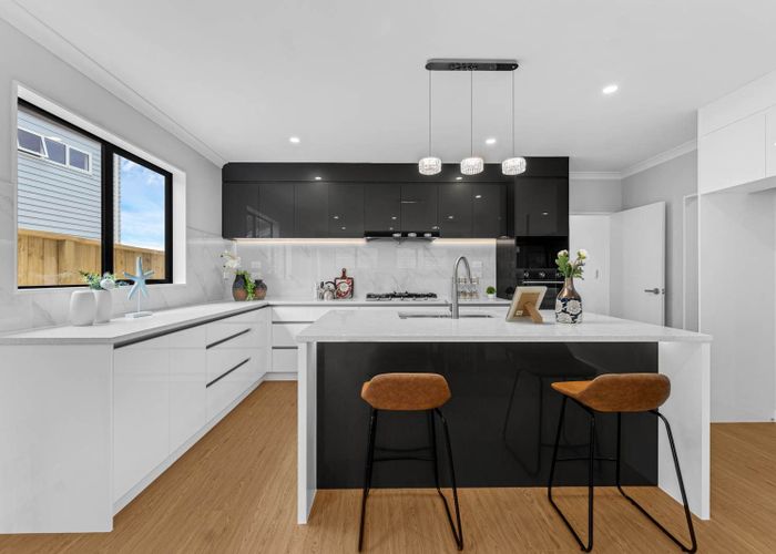  at 2 Mulligan Lane, Opaheke, Papakura, Auckland