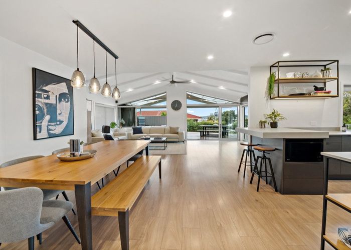 at 46 Church Road, Mangere Bridge, Auckland