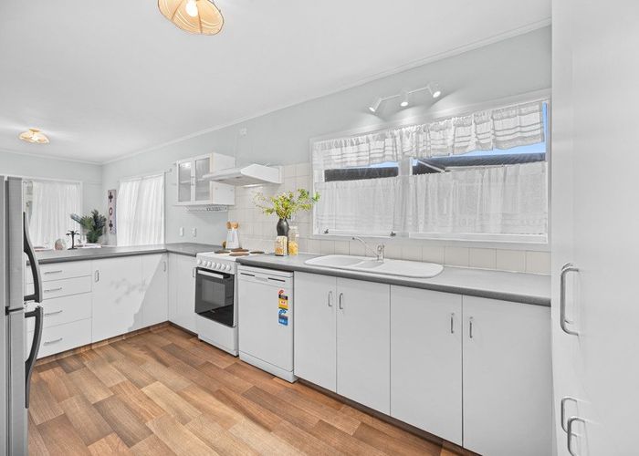  at 12 Boys Place, Pakuranga Heights, Manukau City, Auckland