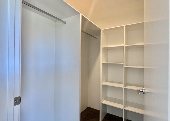  at 111G Cliffs Road, Saint Clair, Dunedin