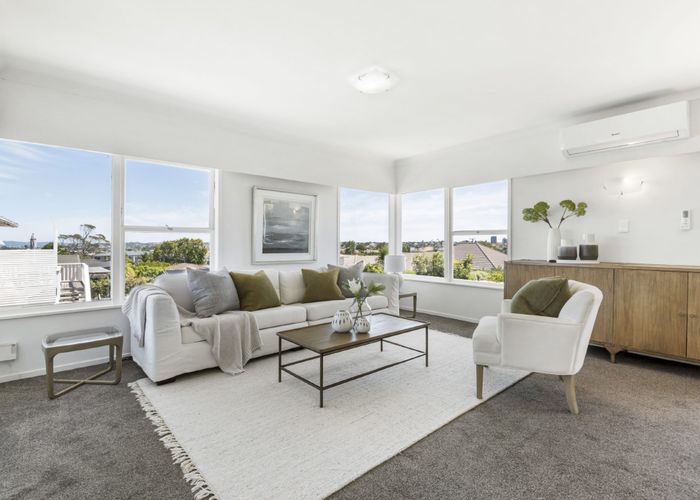  at 2/12 Westwell Road, Belmont, North Shore City, Auckland