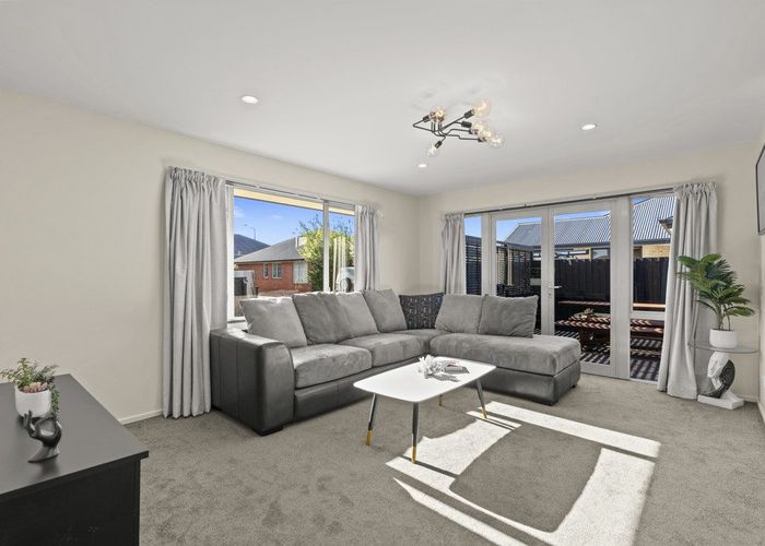  at 592 Madras Street, St. Albans, Christchurch City, Canterbury