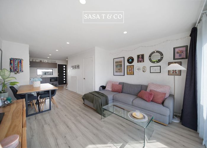  at 2/16 Putini Road, Mangere Bridge, Manukau City, Auckland