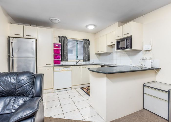  at 13/3A Harrison Road, Mount Wellington, Auckland City, Auckland