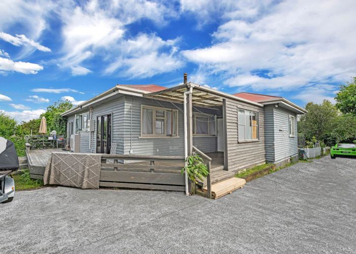  at 11 Gordon Road, Papatoetoe, Manukau City, Auckland