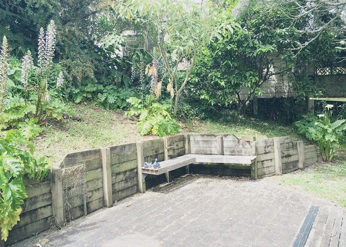  at 28 Barker Rise, Northcross, North Shore City, Auckland