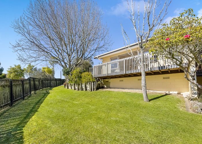  at 14 Glenwood Avenue, Birkenhead, North Shore City, Auckland