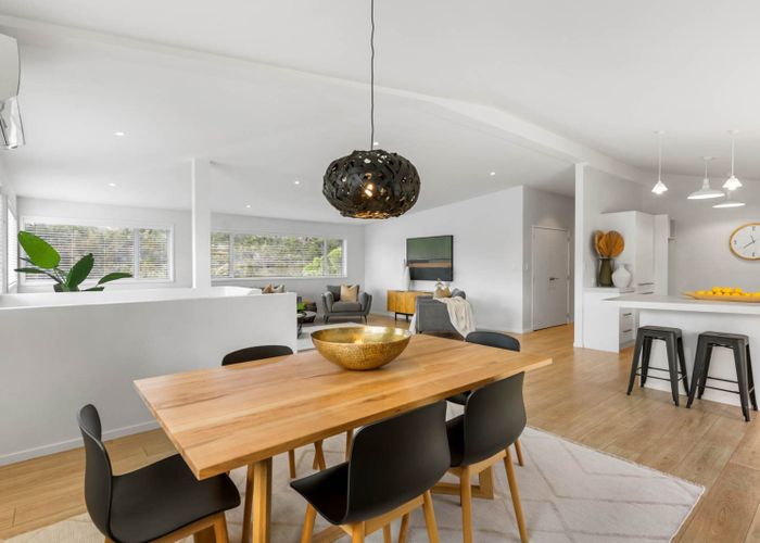  at 18 Sandford Street, Campbells Bay, North Shore City, Auckland