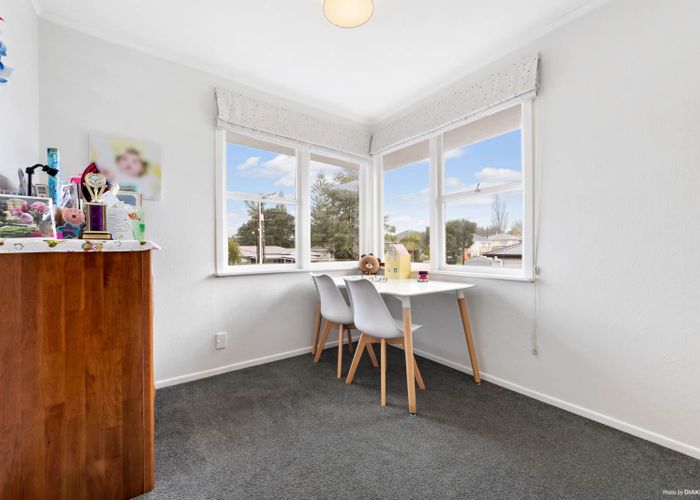  at 15 Kelston Street, New Lynn, Auckland