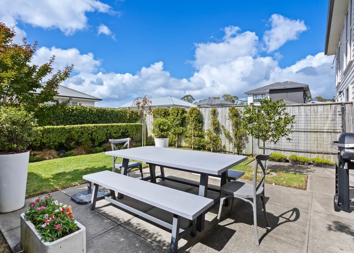  at 9 Forbes Mccammon Drive, Swanson, Waitakere City, Auckland