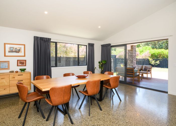  at 28 Sandown Avenue, Himatangi Beach