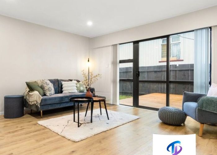  at 1/735 Massey Road, Mangere, Manukau City, Auckland