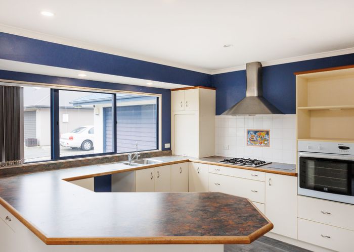  at 27 Parnell Heights Drive, Kelvin Grove, Palmerston North