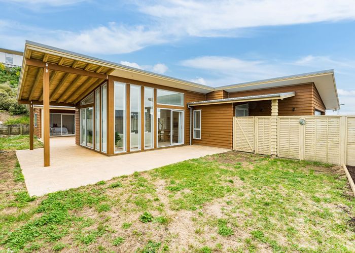  at 14 Tea Tree Lane, Woodridge, Wellington, Wellington