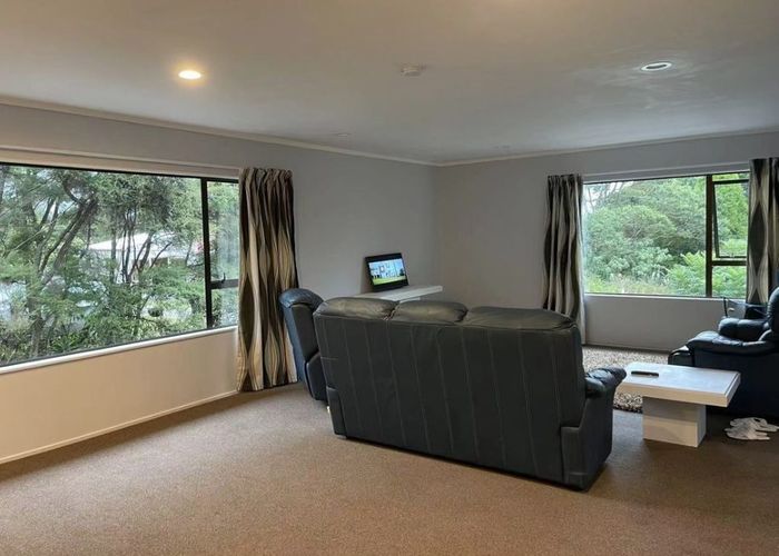  at 384a Upper Harbour Drive, Greenhithe, North Shore City, Auckland