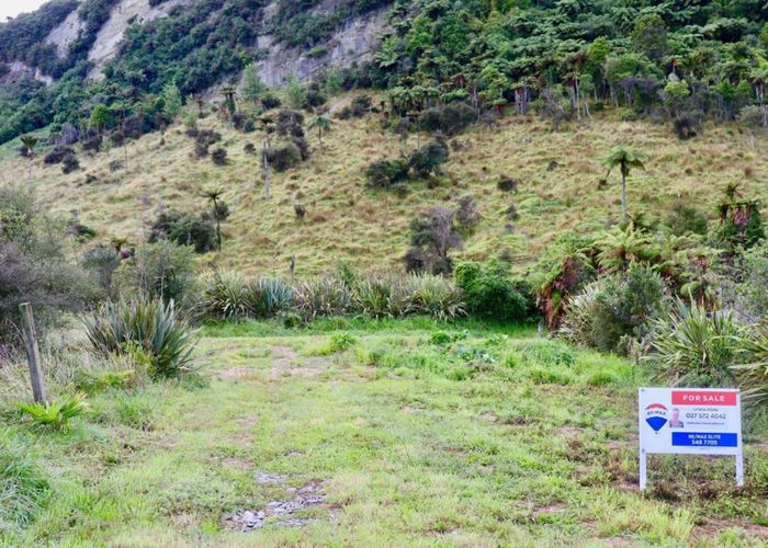  at 18 Horncastle Crescent, Little Wanganui