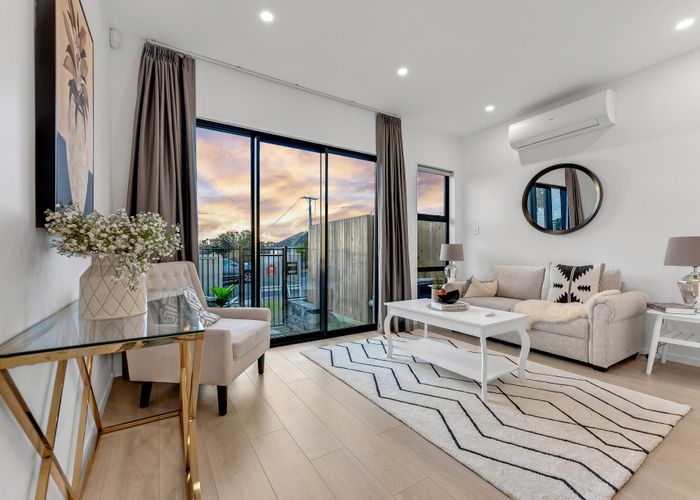  at 25 Abbotleigh Avenue, Te Atatu Peninsula, Waitakere City, Auckland