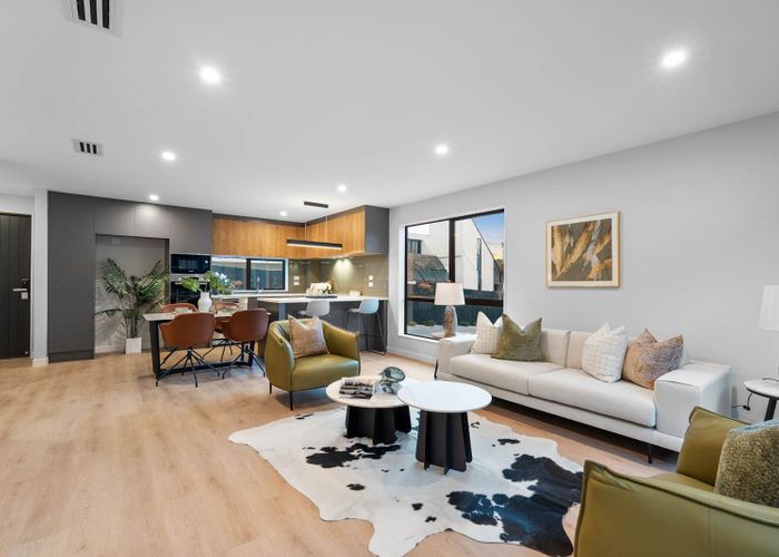  at 8/32 Beulah Avenue, Rothesay Bay, North Shore City, Auckland