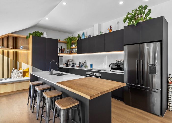  at 8 Elizabeth Place, Kelvin Heights, Queenstown-Lakes, Otago