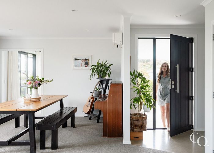  at 15 Ballintoy Park Drive, Welcome Bay, Tauranga